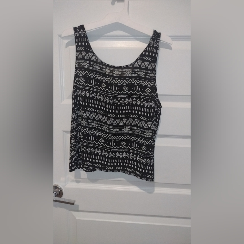 White and black bow style crop top